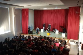 Predstava "E, moj vaspitaču" odigrana u Čelincu