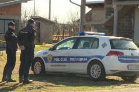 Pronađeno beživotno tijelo muškarca, policija traga za njegovim sinom