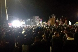 Hit na internetu: Svatovi u Beranama uglas skandirali "Ne damo svetinje"