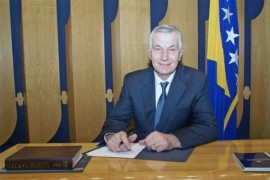 Nović o odluci suda: Dokaz da BiH nije ni srpska, ni hrvatska, već ...