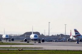 Na londonskom aerodromu zaustavljeni letovi zbog blokirane piste