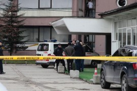 Ubica polomio nož ubadajući upravnika Doma
