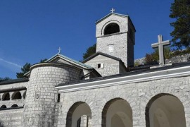 Poreska uprava Crne Gore: Naplatićemo dug SPC, sa računa ili od ...