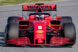 Fetel najbrži na testu u Barseloni, Hamilton u problemu