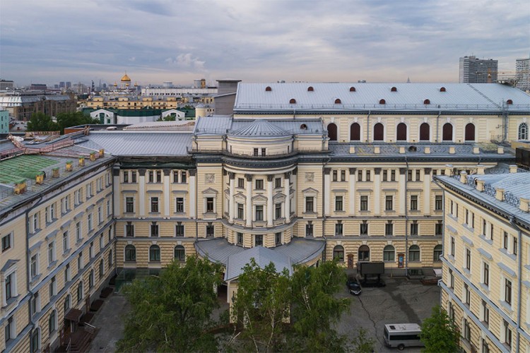 Evakuisan konzervatorijum "Čajkovski" u Moskvi