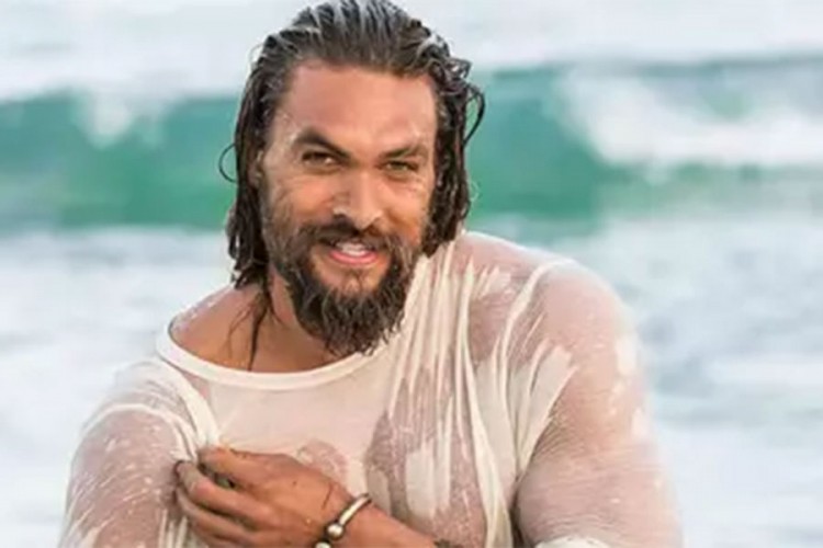 Proćelavi Džejson Momoa šokirao svijet