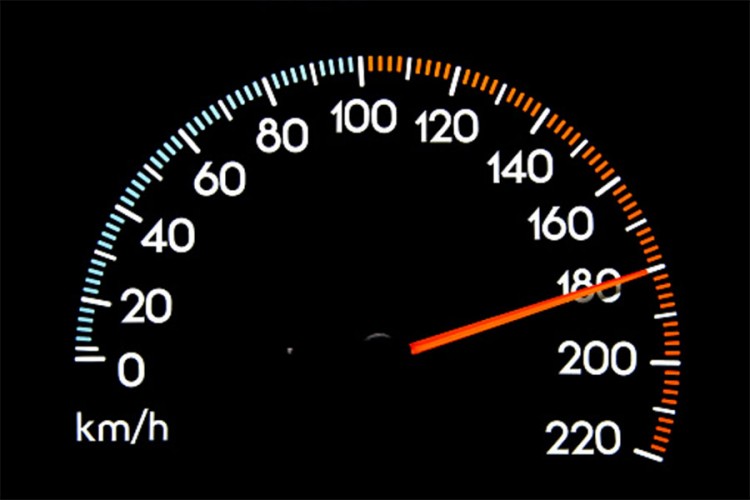 Vozio 100 km/h preko ograničenja
