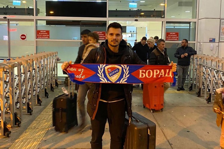 Zakarić pojačao Borčeva krila