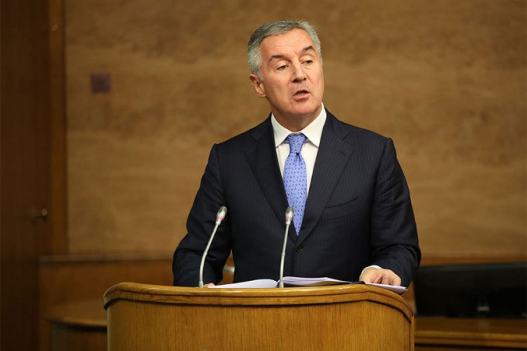"Predočićemo ko se brutalno obračunava s Crnom Gorom"