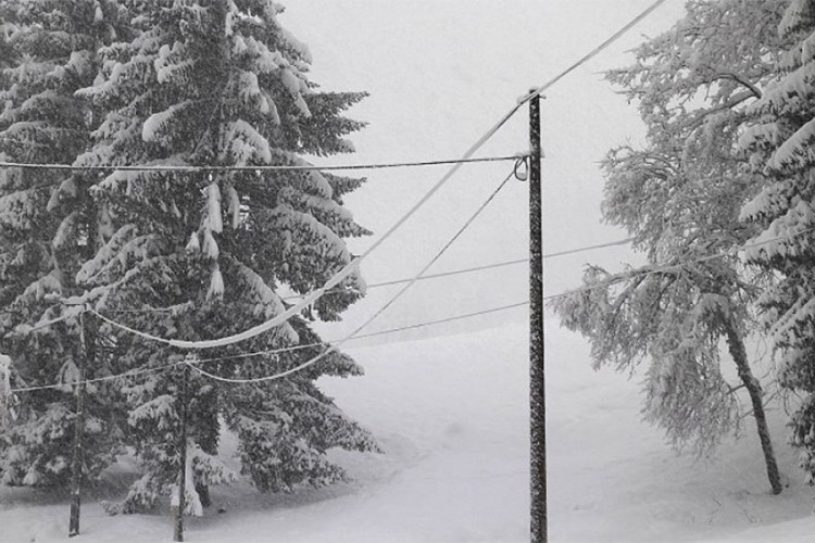 Više sela u Han Pijesku i dalje bez struje, u Sokocu otklanjaju kvarove
