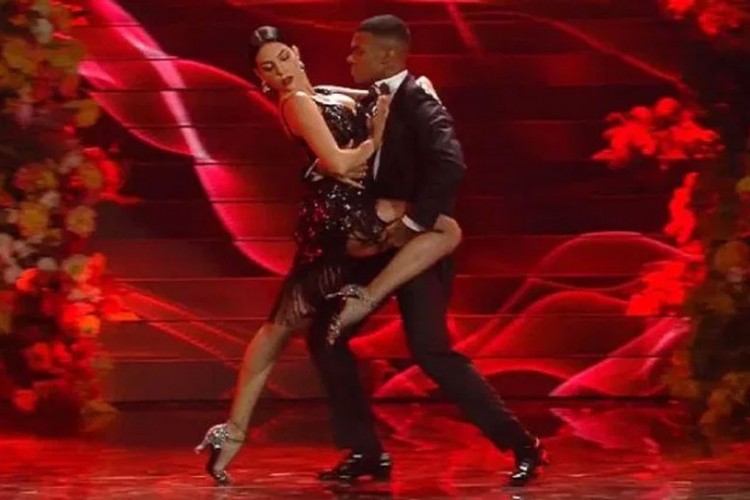 Ronaldova djevojka zaplesala tango, pažnju ukrao njen dekolte