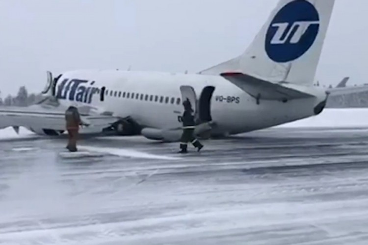 Turbulentno slijetanje ruskog aviona, okrenuo se za 90 stepeni