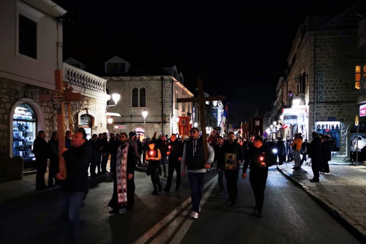 Hiljade vjernika iz Hercegovine stigle na odredište