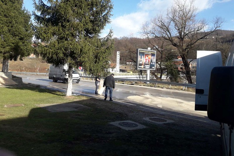 Prevrnula se cisterna u Karanovcu