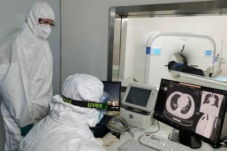 Crno predviđanje: Virus korona bi mogao da zarazi 60% svjetske populacije