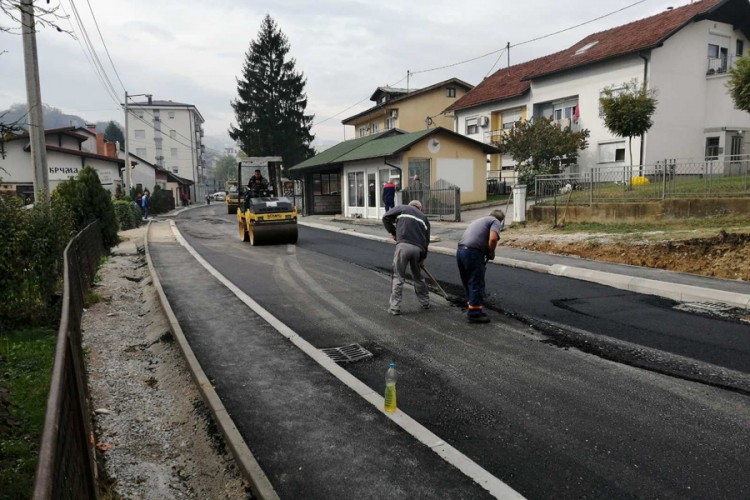 Za asfaltiranje u Banjaluci 1,8 miliona KM