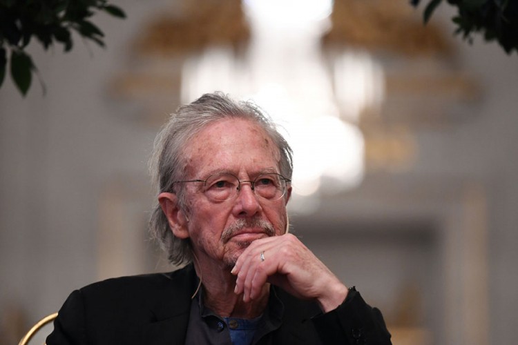Peter Handke dobija Karađorđev orden za Sretenje