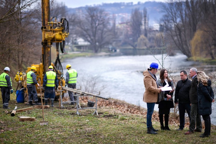 Počela geotehnička ispitivanja za novi most u Docu