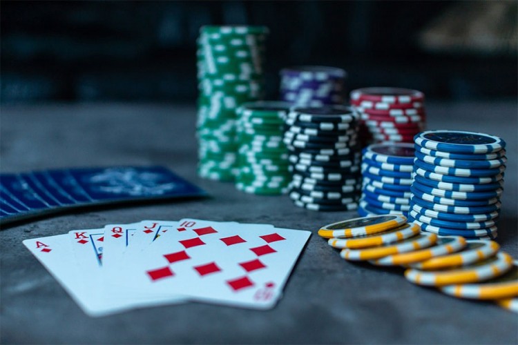 Vic dana: Haso igra poker