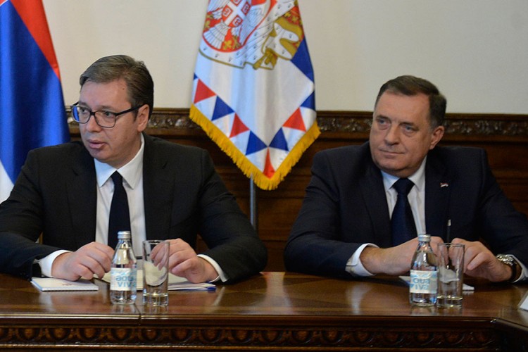 Vučić: Nije moj posao da obuzdavam Dodika