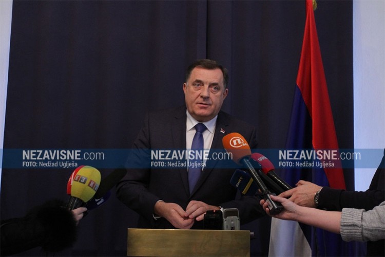 Dodik: Preglasan sam, pozivam Komšića da podnese ostavku