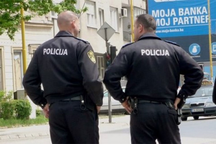 Uhapšen policajac osumnjičen za nasilje u službi i nezakonito hapšenje