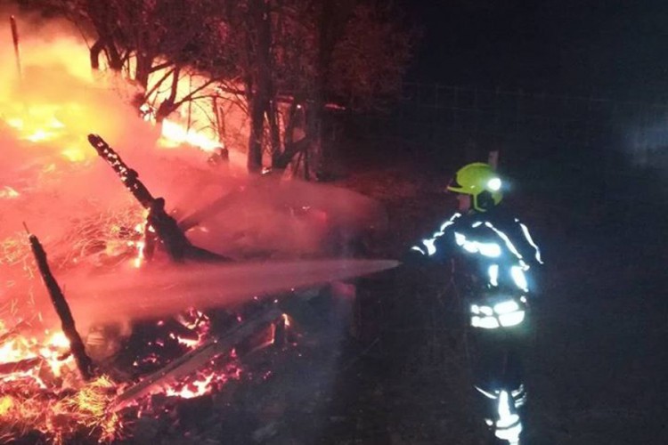 U potpunosti izgorjela štala kod Laktaša