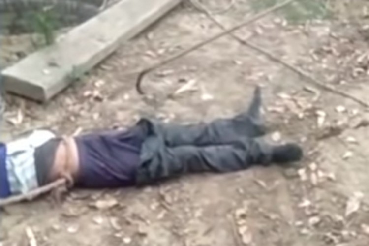 Izvukli ga iz bunara pa pretrnuli od straha kada su vidjeli šta mu je u hlačama