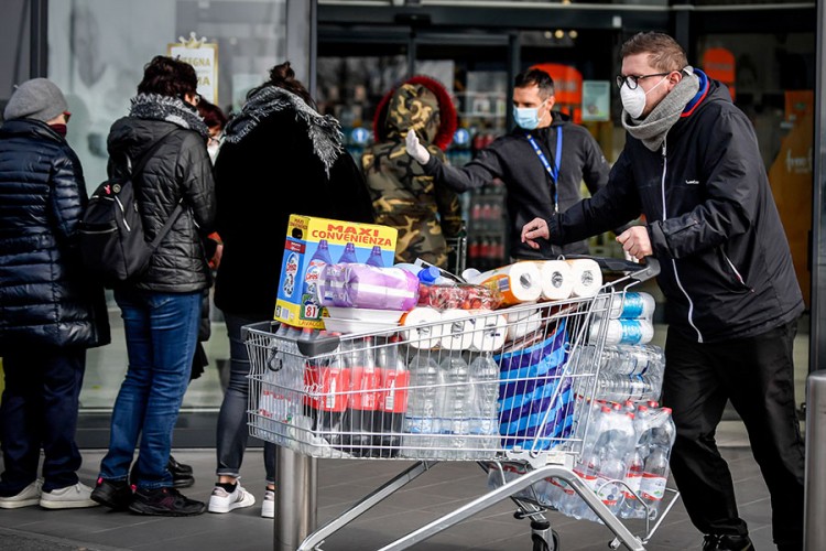 Cvjeta prodaja u marketima na sjeveru Italije
