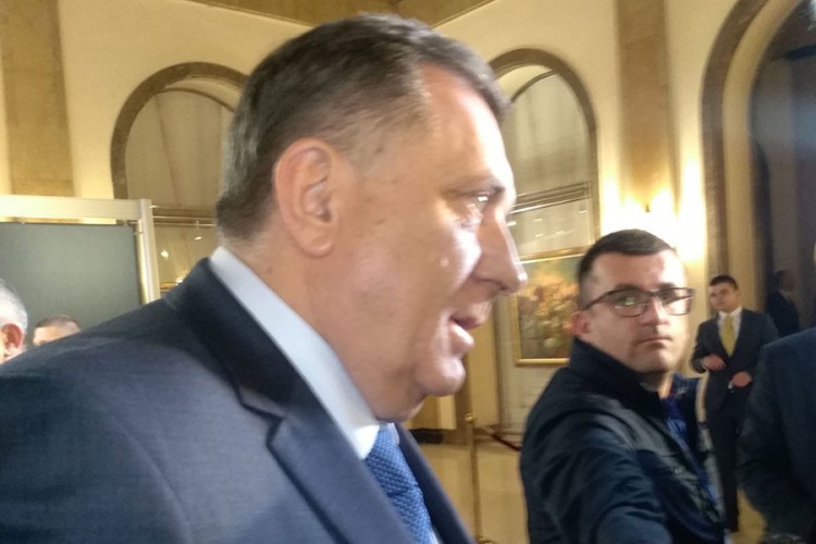 Dodik u Beogradu: Uvijek kreirali rješenja da slome nadležnosti Srpske