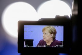 Zehofer izbjegao rukovanje s Merkelovom: Strah od korone?