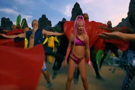 Moćni rendžeri i svemirski kostimi: Pogledajte novi spot Ledi Gage