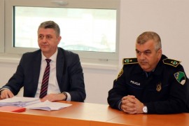 Sud u Tuzli naložio obustavu izbora novog direktora Uprave policije