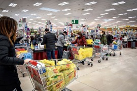 Gužve u trgovinama u Italiji nakon novih mjera zbog virusa korona