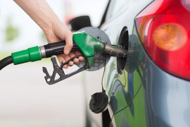 Na pumpama u BiH gorivo jeftinije za šest feninga