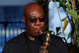 Saksofonista i pjevač Manu Dibango umro od korona virusa