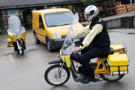 Pošte RS omogućile mogućnost preuzimanja pošiljaka za starije