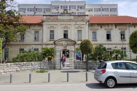 U Zadru u izolaciji 24 doktora i 28 sestara