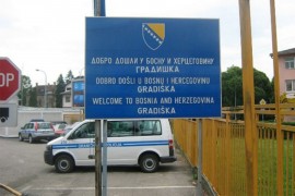 Deset bh. državljana se vratilo iz Češke, most na Savi prešli ...