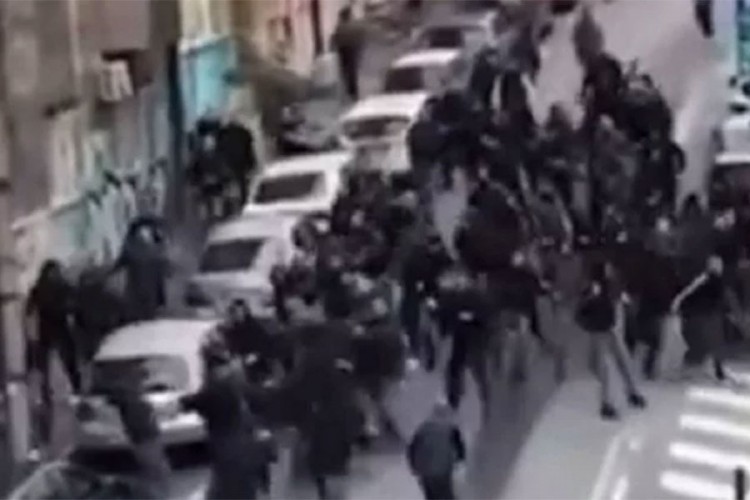 Pojavio se snimak obračuna Delija i Grobara prije derbija