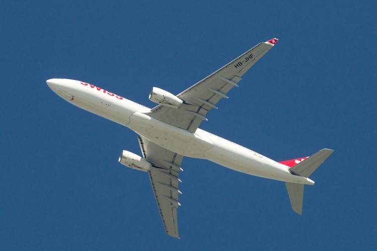 Zbog prijetnje avion prinudno sletio na daleki istok