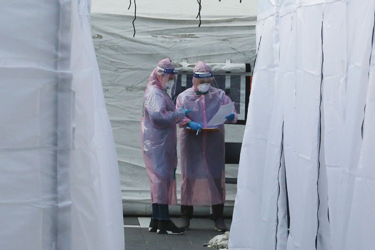 Virus korona odnio prvi život u Švajcarskoj