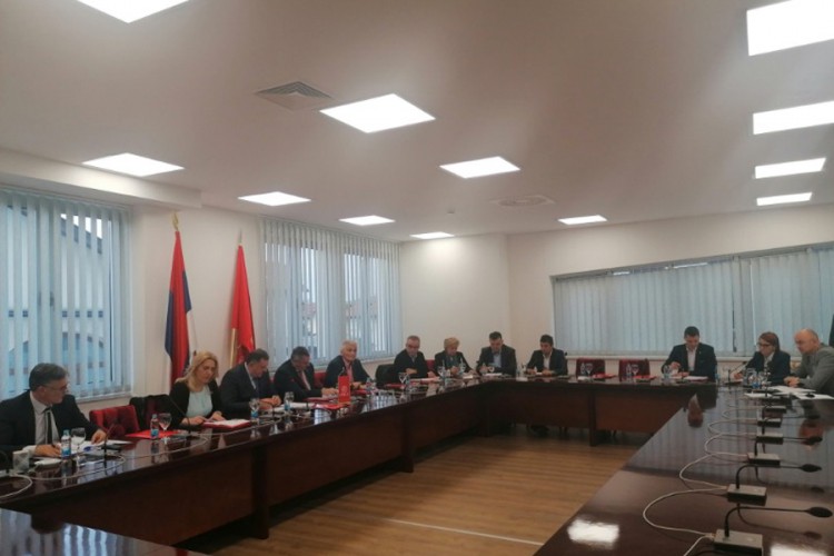 Izvršni komitet SNSD-a usvojio osam zaključaka
