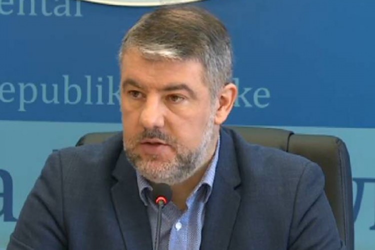 Nema novih slučajeva virusa korona u RS, i treći pacijent prebačen na UKC