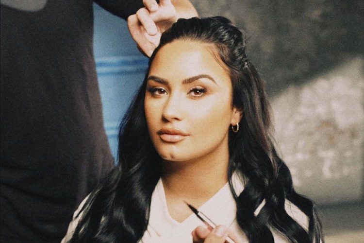 Demi Lovato novom pjesmom poručuje: Volim sebe