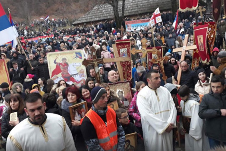 "Vlast progoni sveštenike, umjesto da se bavi kriminalcima"