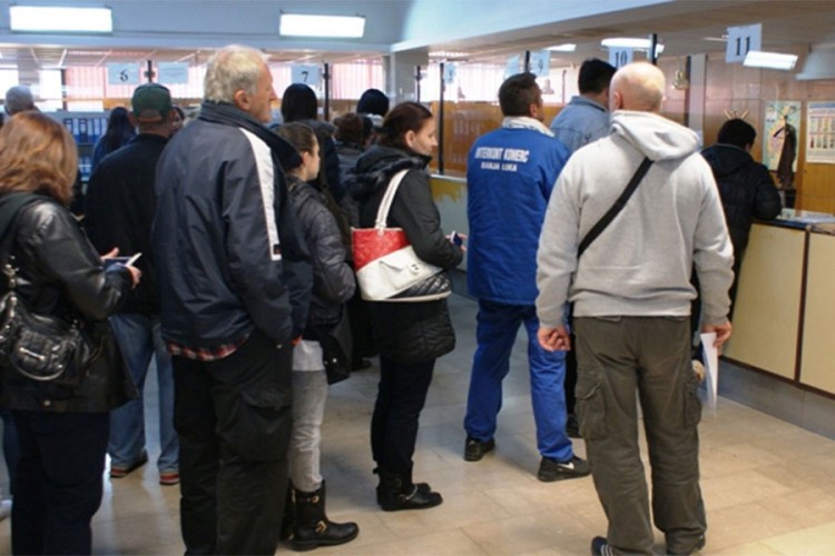 Građani lakše do zdravstvenog osiguranja, bez čekanja u redovima