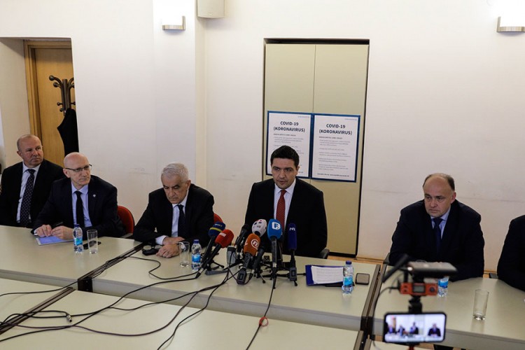 "Pred BiH dvije opasne sedmice, možemo očekivati još slučajeva virusa"