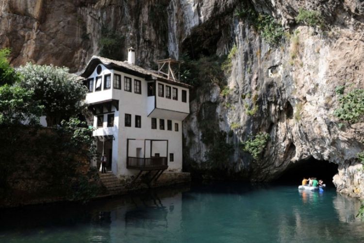 Virus bi mogao da izazove kolaps turističke sezone