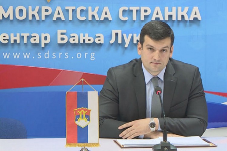 Šešić: Odluka o isključenju Mićića vodi ka stabilizaciji stranke